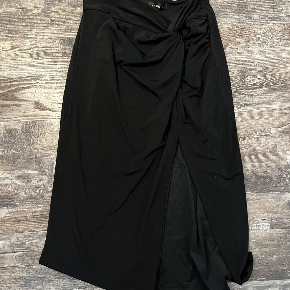 Elegant Black Skirt